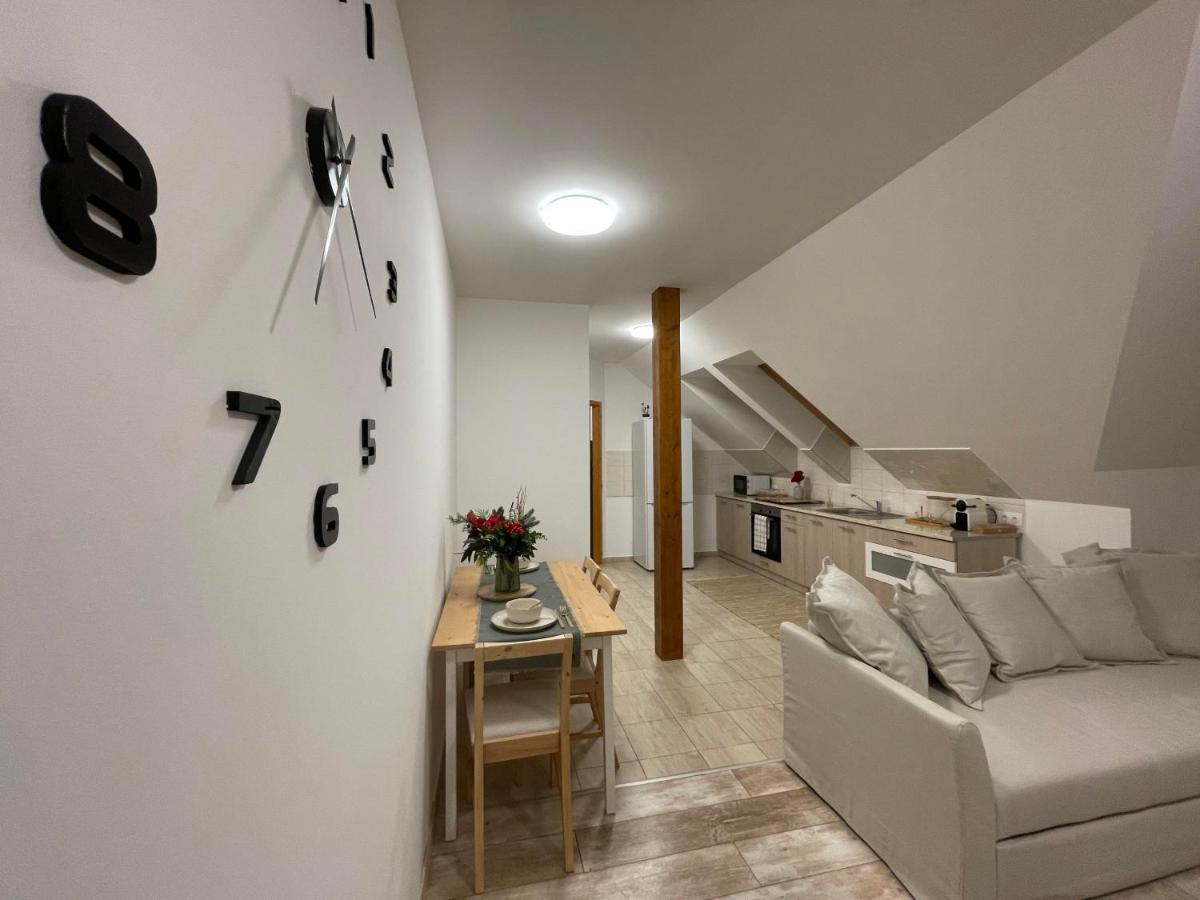 Taverna Apartman 莫诺尔 外观 照片
